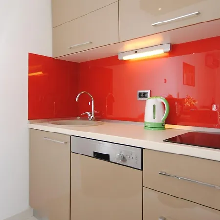 Antea - One Bedroom Сплит