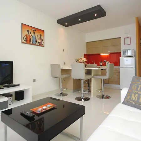 Antea - One Bedroom Сплит